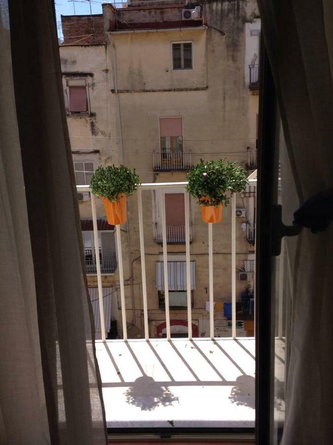 La Casa Di Alice Apartment Napoli Bagian luar foto