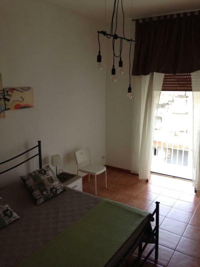 La Casa Di Alice Apartment Napoli Bagian luar foto