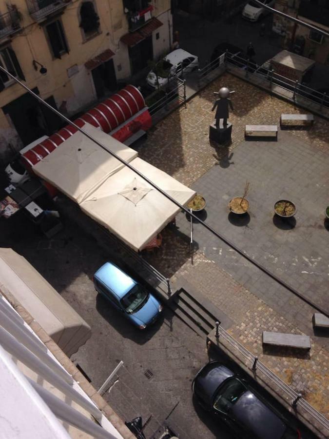 La Casa Di Alice Apartment Napoli Bagian luar foto